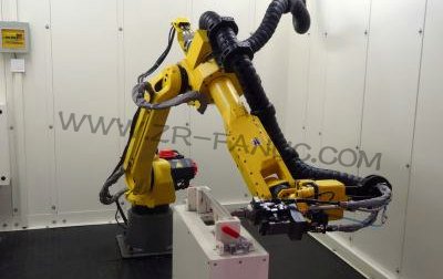 中国生产工业机器人年产量突破13万台