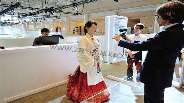 �й�������Ů�����ˣ�����һ������լ���޷����ܣ����ѣ����棡