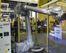 FANUC���ǿ�P-350iA��Ϳ��������